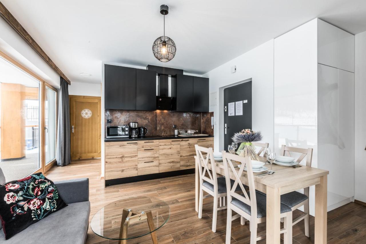 Aparthost Apartamenty Butorowy & Spa كوشتيليسكا المظهر الخارجي الصورة